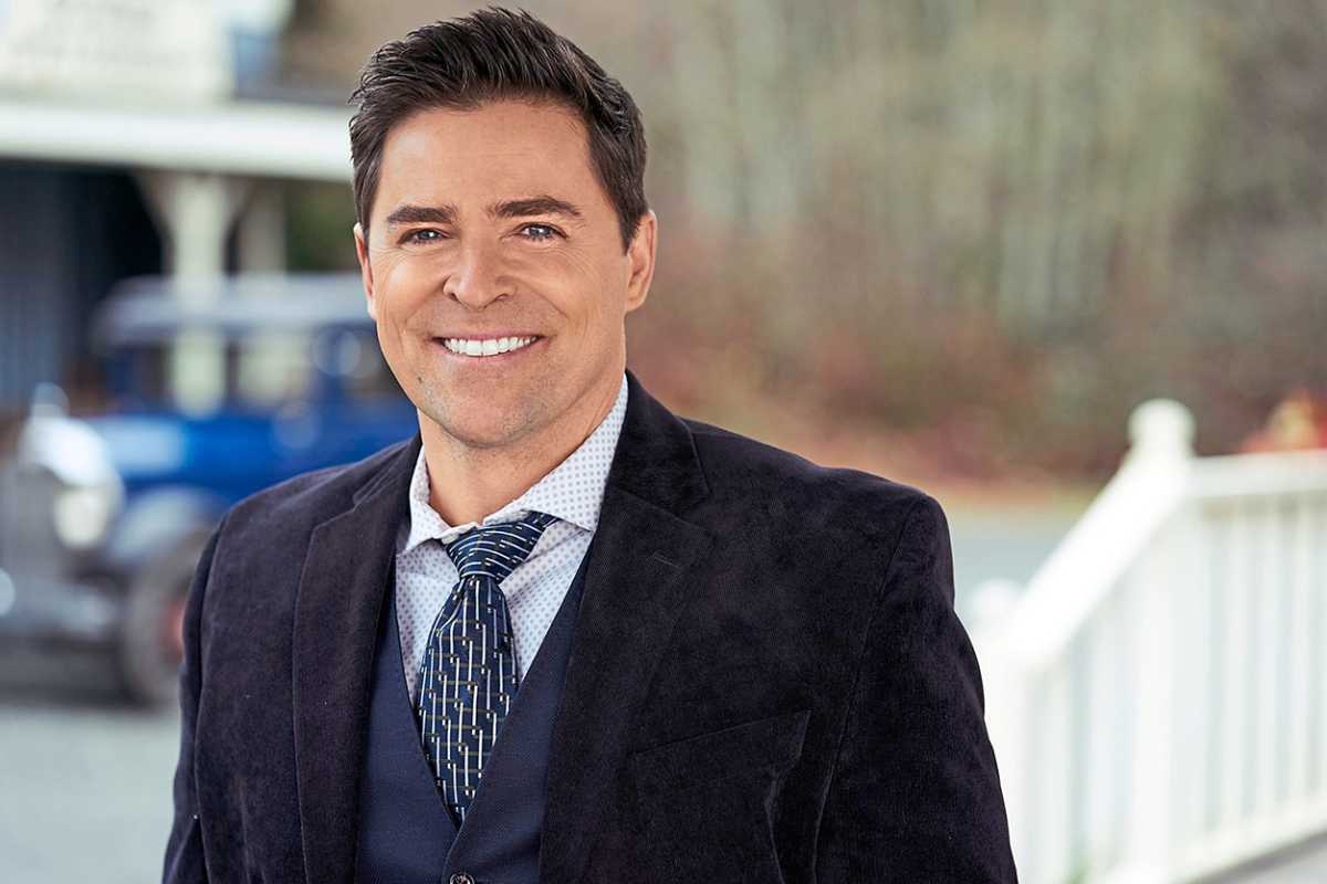 Kavan Smith como Leland Coulter