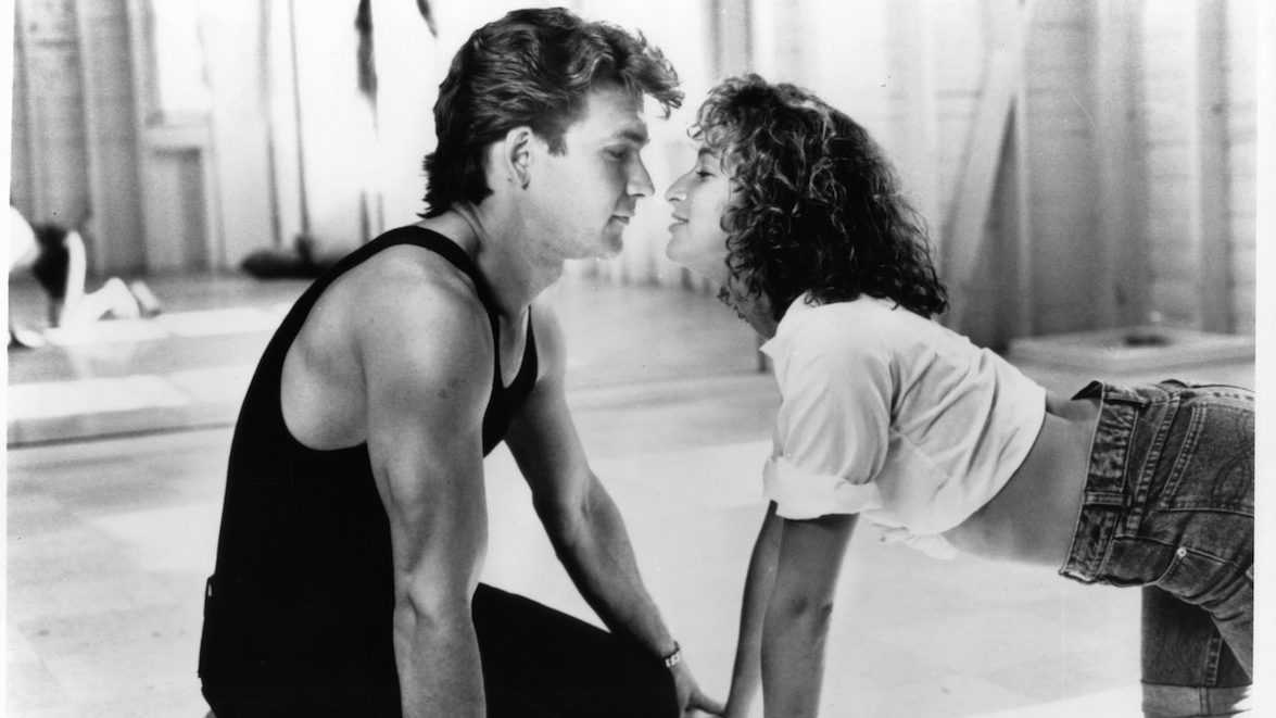 Patrick Swayze dan Jennifer Gray dalam sebuah adegan dari Dirty Dancing, 1987