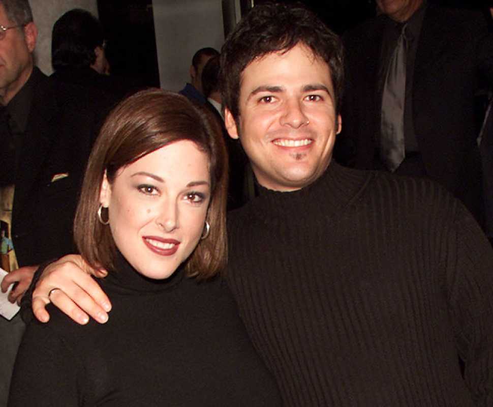 Карни Уилсон и ее муж Роб Бонфиглио в 2000 году.