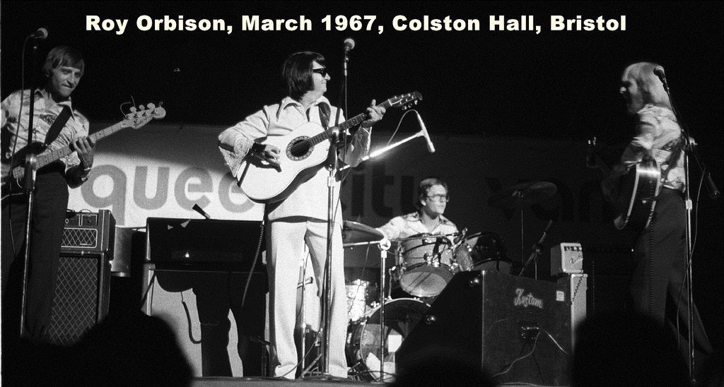 Roy Orbison treedt op in Bristol.