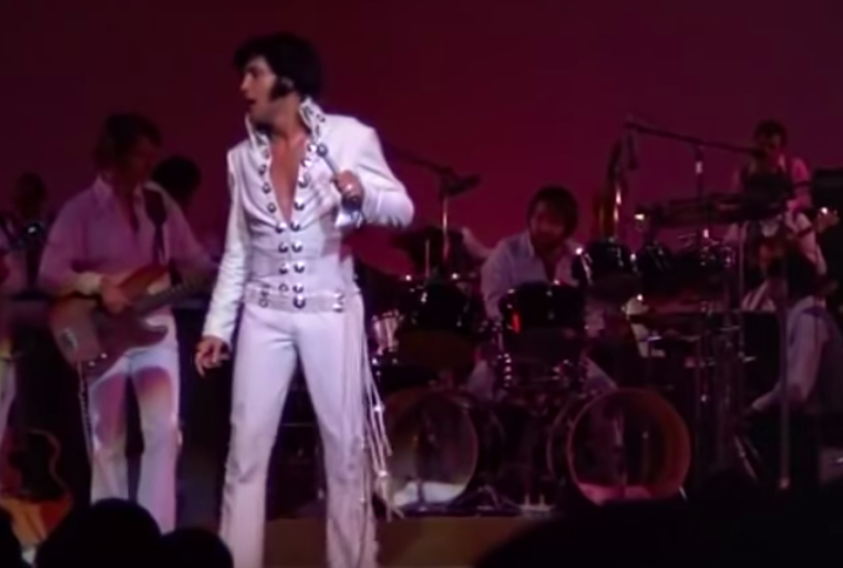 Las Vegas Performance of Suspicious Minds Elvis Presley