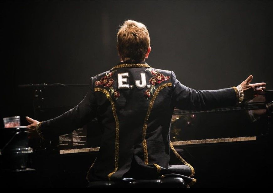 Prohlídka klavíru Elton John