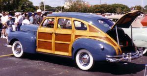 Automobily Woodie, kombi s dreveným obkladom, nasledovali z praktického dôvodu trend jedinečných detailov automobilov