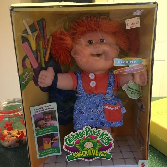 Panenka na zelí Snacktime Doll
