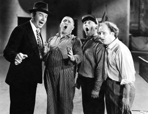 Muchas parodias involucraron a Healy tratando de contar chistes y cantar, pero sus tres ayudantes títeres, Larry, Moe y Curly, interrumpieron la rutina.