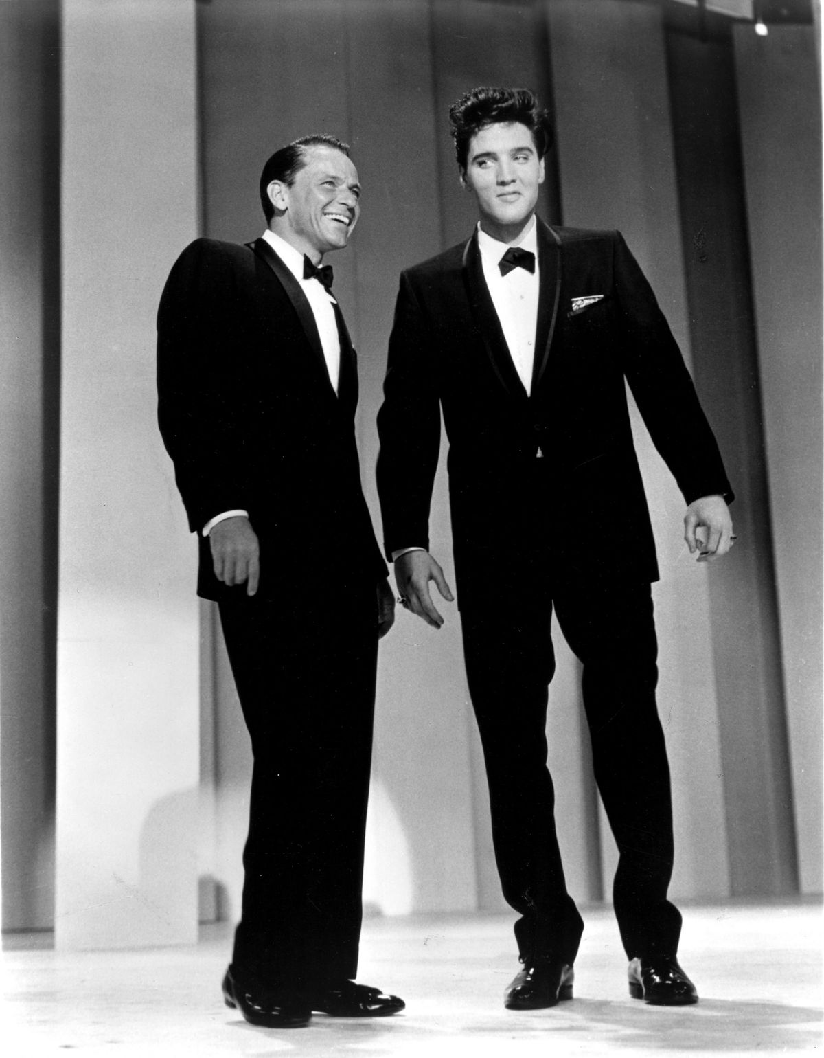 Nach heftiger Kritik kümmerte sich Frank Sinatra intensiv um Elvis Presley