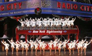 Radio City Music Hall Rockettes måste göra varje drag enkelt