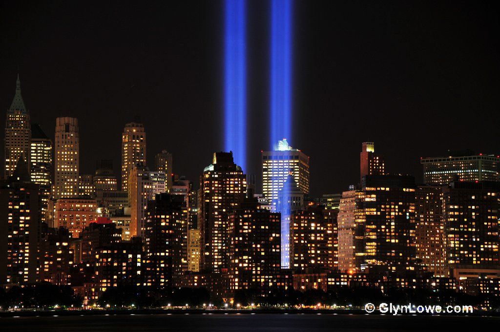 9/11 hyllning World Trade Center lampor