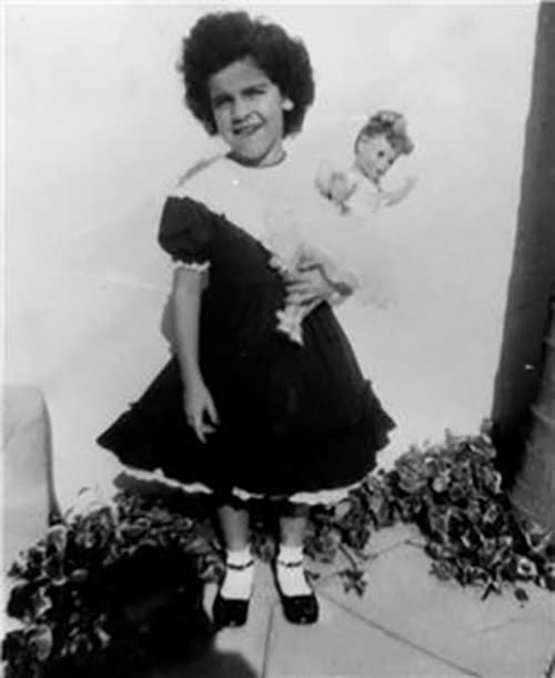 annette-funicello-with-doll