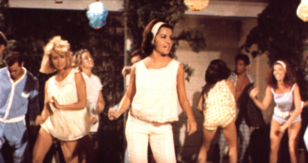 annette-funicello-pijama-party