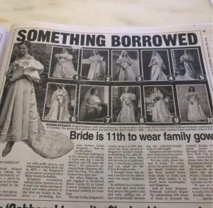 120-годишна рокля във вестник