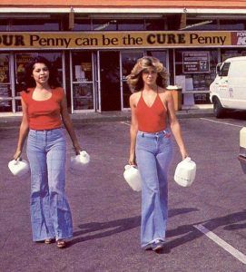 A década de 1970 marca um novo advento para calças