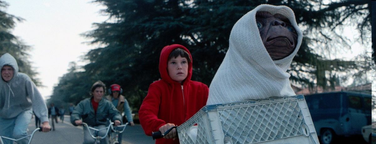 كان هاريسون فورد حجابًا في فيلم E.T.