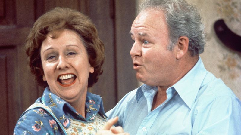 Edith och Archie Bunker i familjen